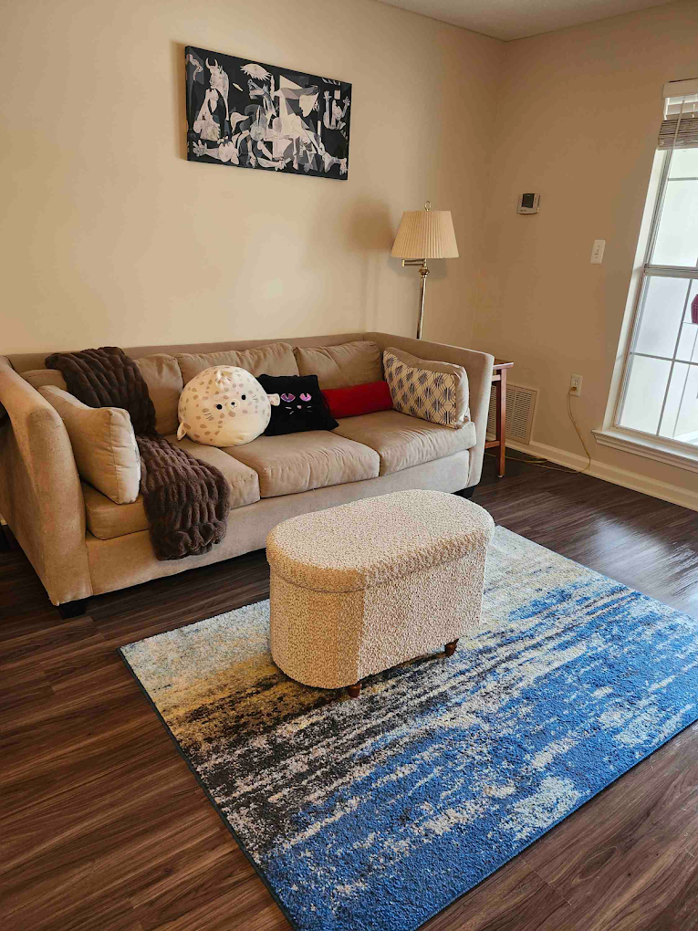 Living room cleaned by Maid Bees